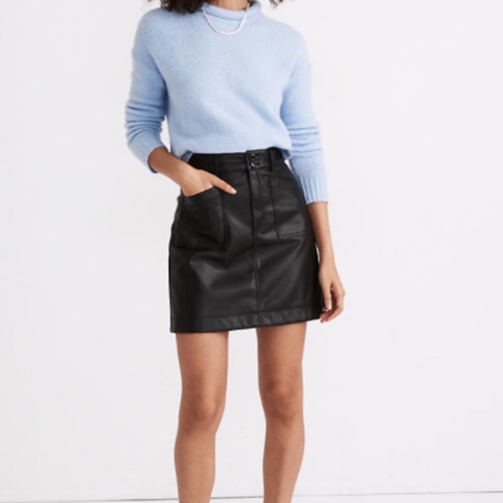Madewell Vegan Leather Mini skirt